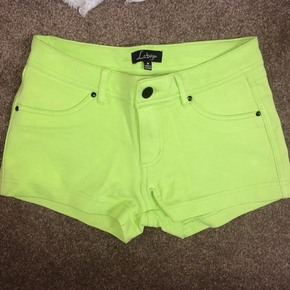 Custom Short Set by Various Brands - Picture 7 of 12